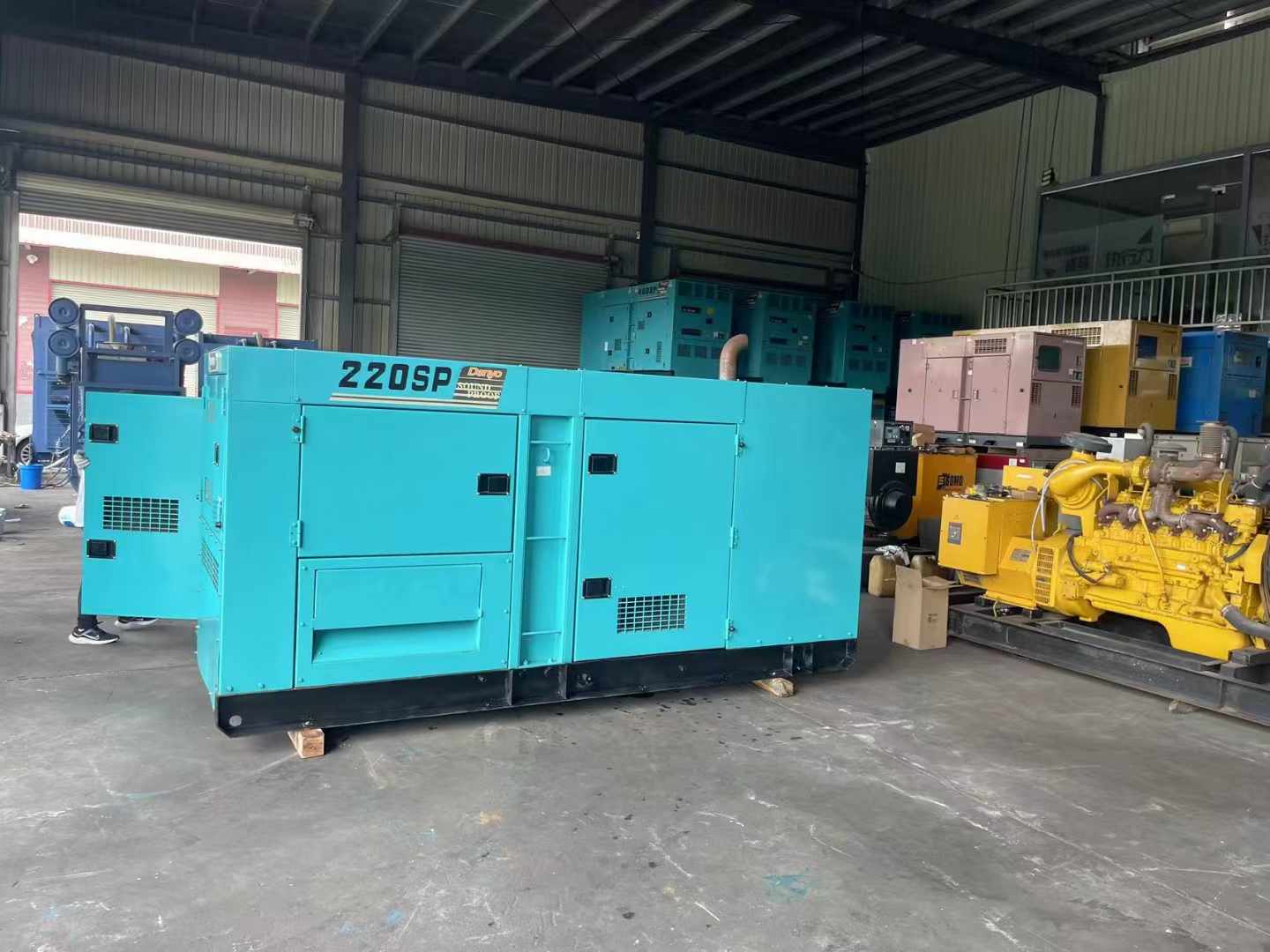 雅江800kW 柴油发电机的输出电流波动范围是多少？